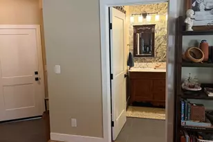 3911 Noble Ct, Sacramento, CA 95821 - Photo 15