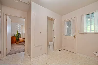 6111 Fordham Way, Sacramento, CA 95831 - Photo 23