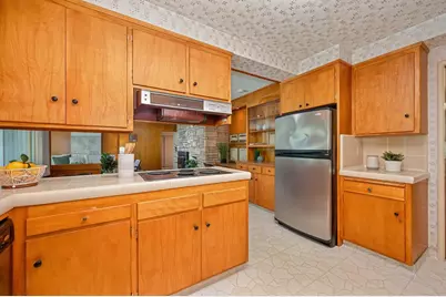 6111 Fordham Way, Sacramento, CA 95831 - Photo 17