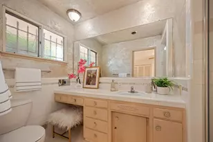 6111 Fordham Way, Sacramento, CA 95831 - Photo 35