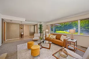 6111 Fordham Way, Sacramento, CA 95831 - Photo 9