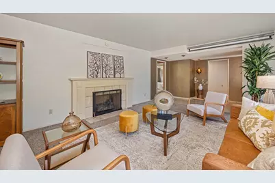 6111 Fordham Way, Sacramento, CA 95831 - Photo 13