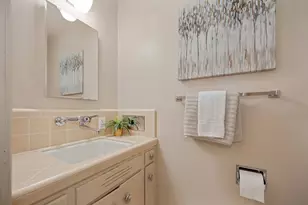 6111 Fordham Way, Sacramento, CA 95831 - Photo 23