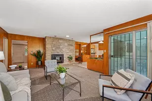 6111 Fordham Way, Sacramento, CA 95831 - Photo 21
