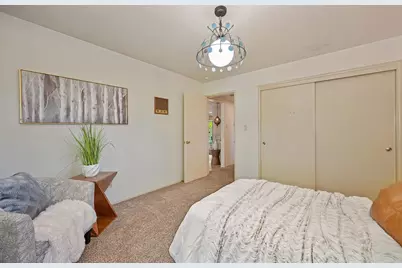 6111 Fordham Way, Sacramento, CA 95831 - Photo 29