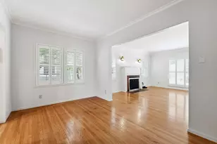 889 54th St, Sacramento, CA 95819 - Photo 7