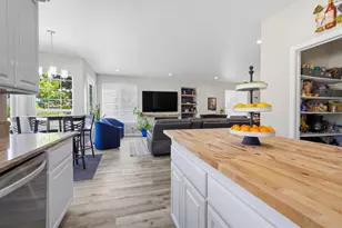 13431 Torrey Pines Dr, Auburn, CA 95602 - Photo 11