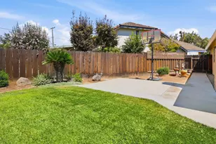 900 Multnomah Dr, Modesto, CA 95350 - Photo 29