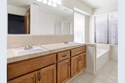 900 Multnomah Drive, Modesto, CA 95350 - Photo 13