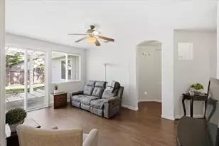 7957 Alpine View Dr, Roseville, CA 95757 - Photo 9