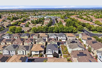 2040 Honey Church Place, Roseville, CA 95747 - Photo 5