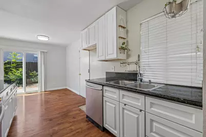 8330 Keyesport Way, Citrus Heights, CA 95610 - Photo 11