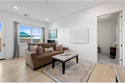 7077 Benevento Drive, El Dorado Hills, CA 95762 - Photo 27