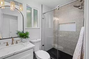 2100 9th St, Sacramento, CA 95818 - Photo 17