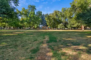 2100 9th St, Sacramento, CA 95818 - Photo 33