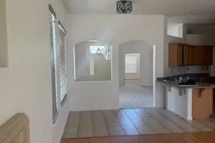 642 Brittanyann Ln, Stockton, CA 95206 - Photo 7