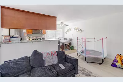 7384 Franklin Boulevard #4, Sacramento, CA 95823 - Photo 7