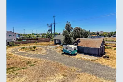 19435 East Street, Woodland, CA 95776 - Photo 45