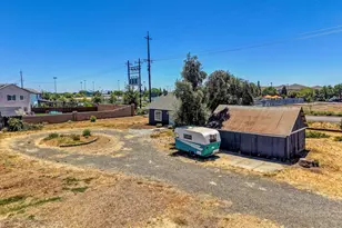 19435 East St, Woodland, CA 95776 - Photo 45