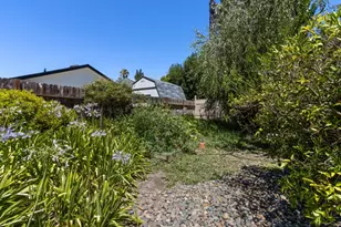 10 Tidewater Ct, Sacramento, CA 95831 - Photo 31