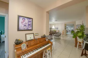 807 Hagerman Peak Dr, Newman, CA 95360 - Photo 7