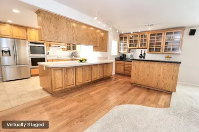 8645 Fallbrook Way, Sacramento, CA 95826 - Photo 15
