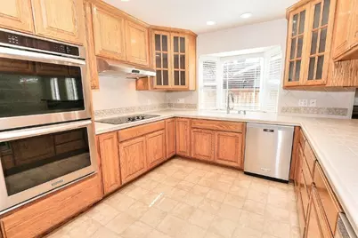 8645 Fallbrook Way, Sacramento, CA 95826 - Photo 21