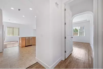 1700 Charm Way, Sacramento, CA 95835 - Photo 25