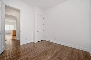 1700 Charm Way, Sacramento, CA 95835 - Photo 37