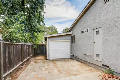 411 Berkeley Avenue, Roseville, CA 95678 - Photo 27