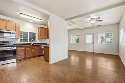 411 Berkeley Avenue, Roseville, CA 95678 - Photo 5