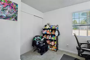 8841 La Riviera Dr, Sacramento, CA 95826 - Photo 19