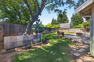 2237 Americana Dr, Roseville, CA 95747 - Photo 41