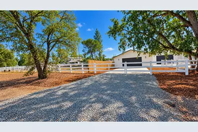 11740 Cresthill Drive, Elk Grove, CA 95624 - Photo 41