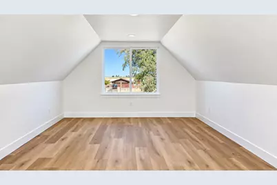 11740 Cresthill Drive, Elk Grove, CA 95624 - Photo 31
