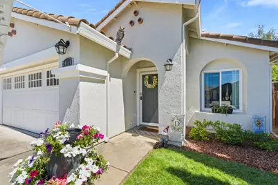 3418 Sweet Pea Way, Sacramento, CA 95833 - Photo 3