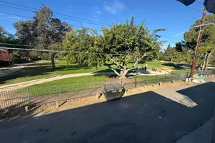 805 Carro Dr, Sacramento, CA 95825 - Photo 19