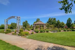 7828 Barnsley Way, Elk Grove, CA 95757 - Photo 25