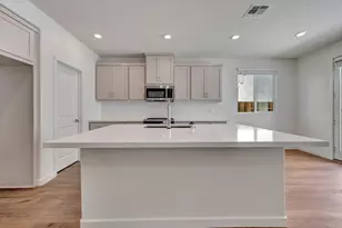14545 Southpointe Dr, Folsom, CA 95630 - Photo 3