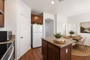 8155 Weeping Willow Ln, Sacramento, CA 95828 - Photo 7
