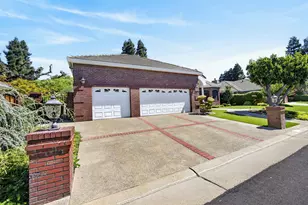 4932 Roselin Way, Elk Grove, CA 95758 - Photo 3