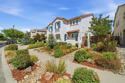 2224 Mist Hill Way, Roseville, CA 95747 - Photo 5