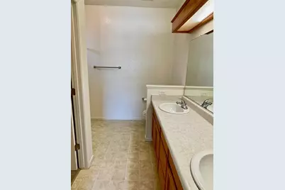 653 Stonewood Drive, Los Banos, CA 93635 - Photo 9