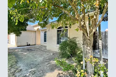 653 Stonewood Drive, Los Banos, CA 93635 - Photo 19