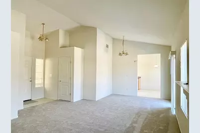653 Stonewood Drive, Los Banos, CA 93635 - Photo 3