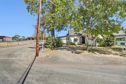 2562 Taft Street, Sacramento, CA 95815 - Photo 45