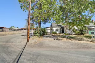 2562 Taft St, Sacramento, CA 95815 - Photo 45