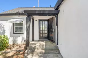 2562 Taft St, Sacramento, CA 95815 - Photo 3