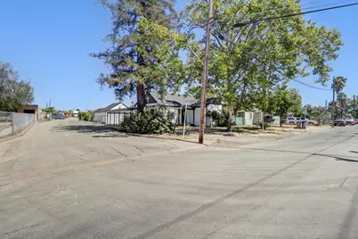 2562 Taft Street, Sacramento, CA 95815 - Photo 49