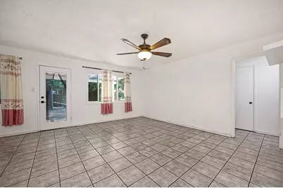 7023 Larchmont Drive, North Highlands, CA 95660 - Photo 13